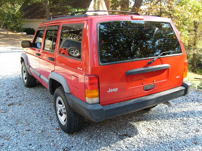 Jeep cherokee rust around windshield #1