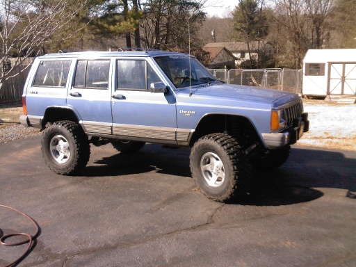 Jeep Cherokee 35 Inch Tires. 4.5 inch lift 31 inch