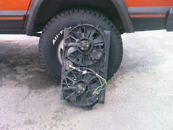 Jeep cherokee electric fan fuse #1