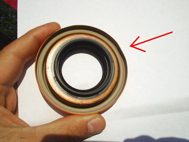 http://www.cherokeeforum.com/attachments/f2/4163d1246717012-new-front-pinion-seal-still-usuable-s3010005.jpg