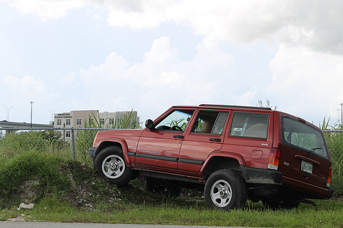 1999 Jeep cherokee sport stock tire size #4