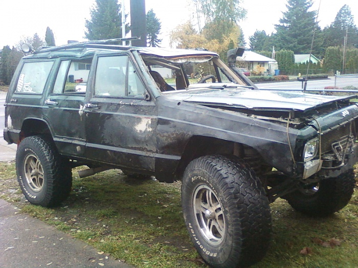 Rolled jeep cherokee #2