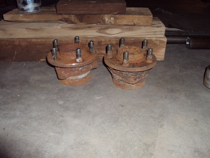 Parting out 90 XJ-hubs-002.jpg