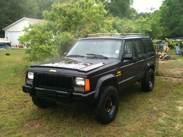 91' Cherokee parts jeep. Runs and drives-joels-019.jpg