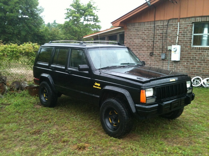 91' Cherokee parts jeep. Runs and drives-joels-021.jpg
