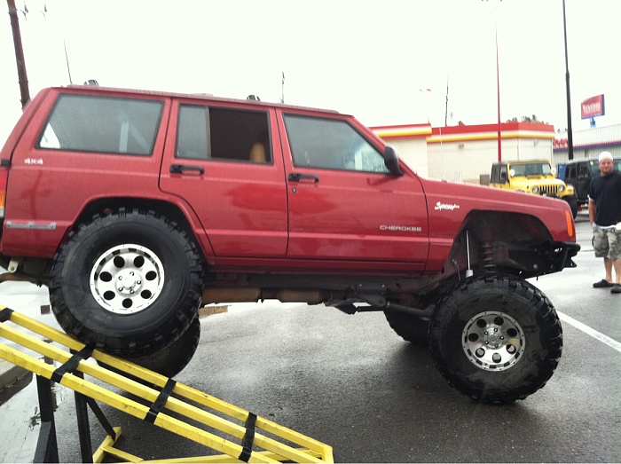 98xj long arm 35s low miles-image-3598251511.jpg