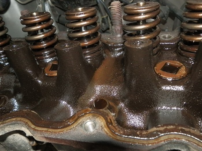 Jeep Cherokee 2000-2001: Cracked Cylinder Head Information