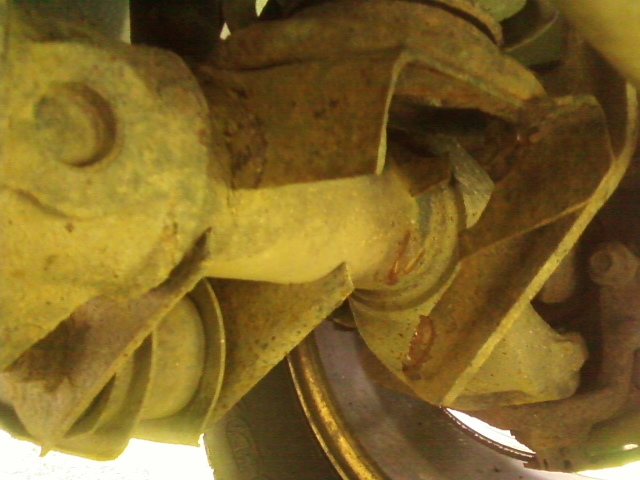 Broken Coil Spring Bracket?-0726141557a.jpg