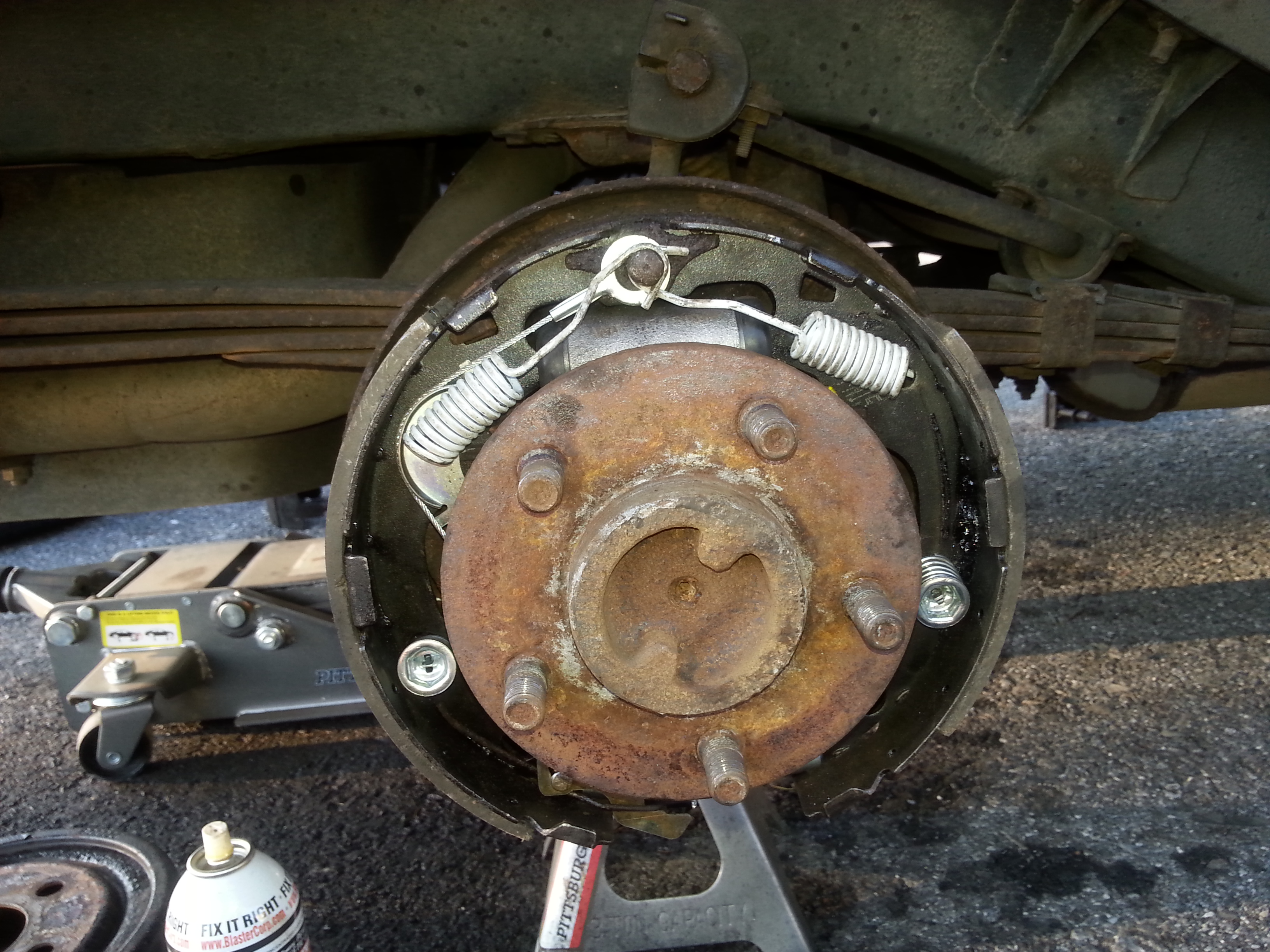 Drum brakes rear axle Cherokee, 02 Rear Axle, 03 Brakes