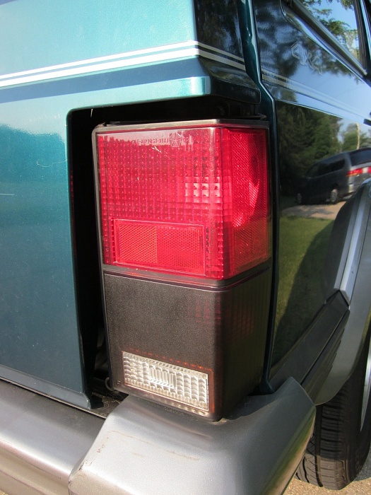 Tail Light Color Change-rear-lights-painted.jpg