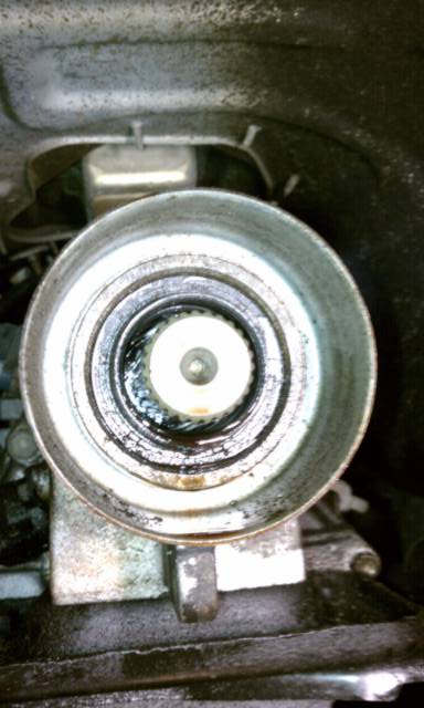 Rear Seal Removal on Auto Transmission *HELP*-imag0324.jpg