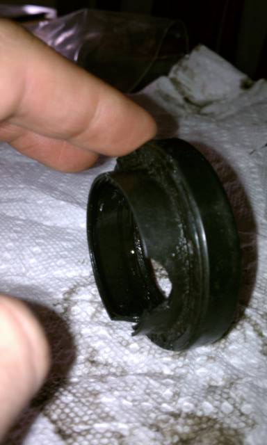 Rear Seal Removal on Auto Transmission *HELP*-imag0328.jpg