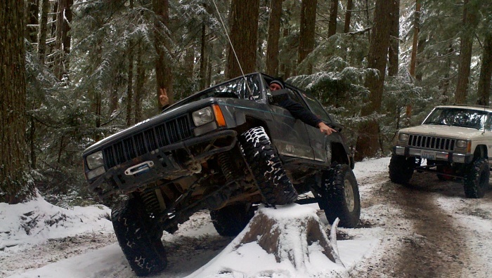 Snow wheeling pics.-snow-stump.jpg