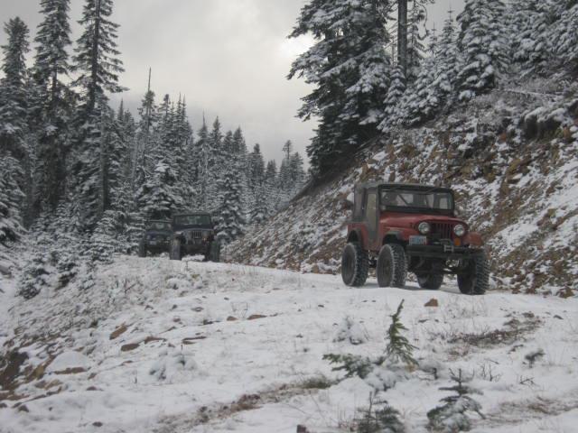 Name:  snowjeep-1.jpg
Views: 254
Size:  59.1 KB