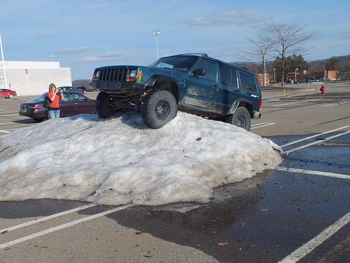 PA cherokee club-mall.jpg