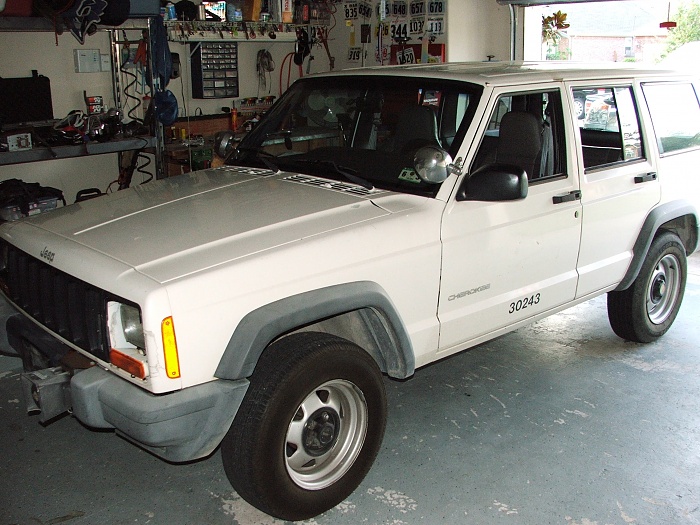 Houston Kid's 1999 Cherokee-dscf8514.jpg