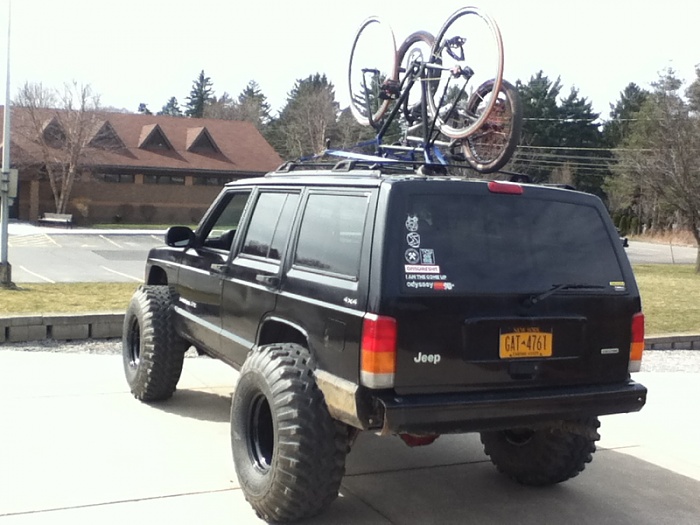 Low pro xj (3&quot; on 35s)-image-425613802.jpg