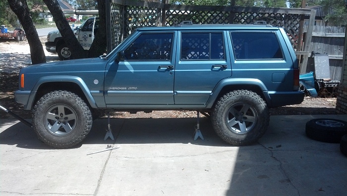 The blue beauty (my mall crawler project)-jeep4.jpg