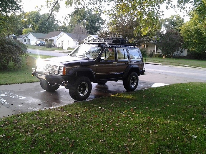 My old waggie-87jeep.jpg