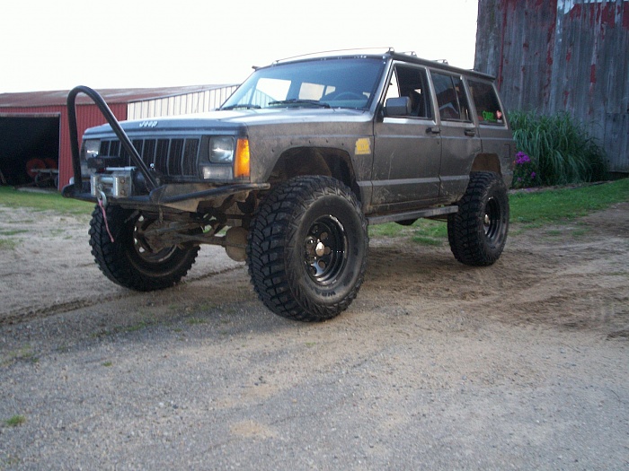 Red xj-jeepon35s-001.jpg