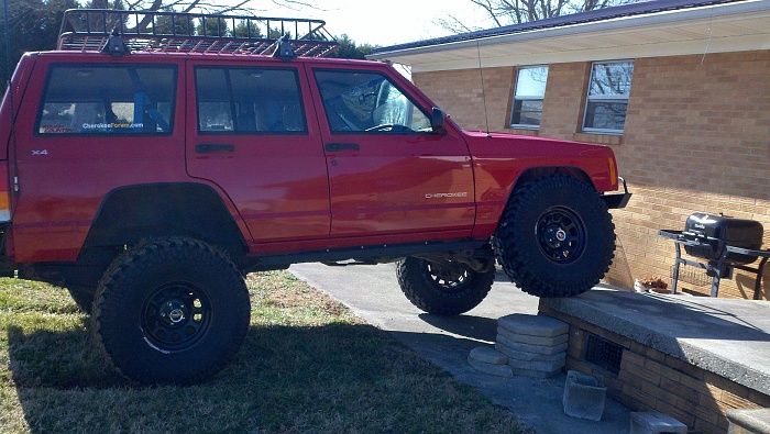 Red xj-2011-02-06_14-11-20_809.jpg