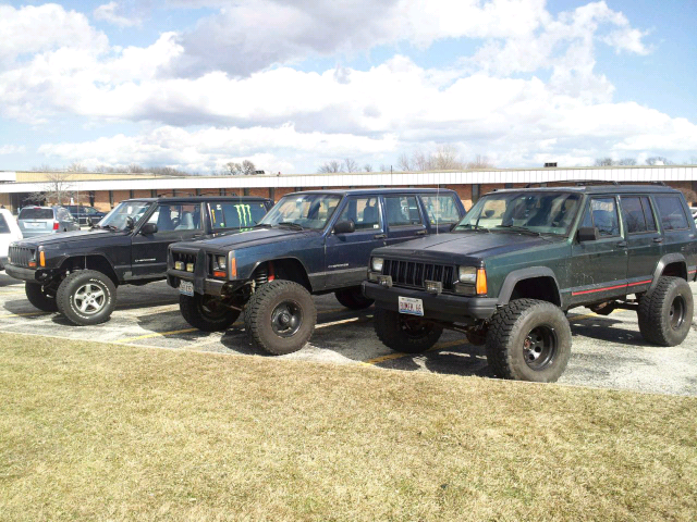 My 2wd XJ-forumrunner_20120229_163528.jpg