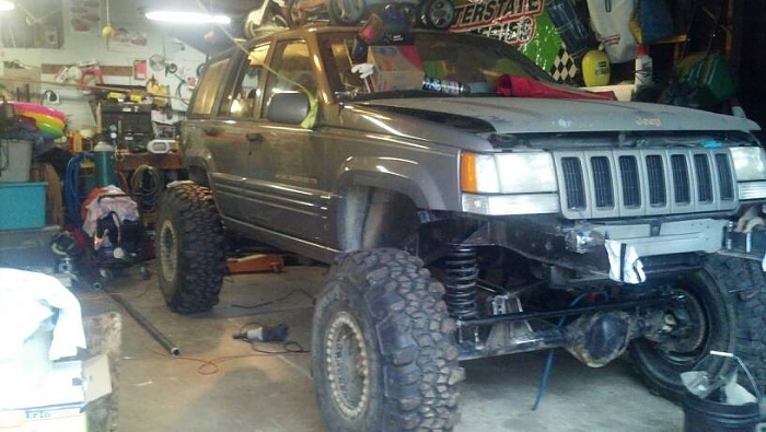 1 ton grand cherokee-uploadfromtaptalk1381892620796.jpg