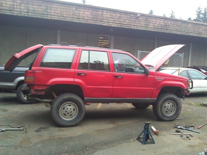 Post your lifted ZJ here!!-169045_10150102817939887_666689886_6042912_8053418_n.jpg