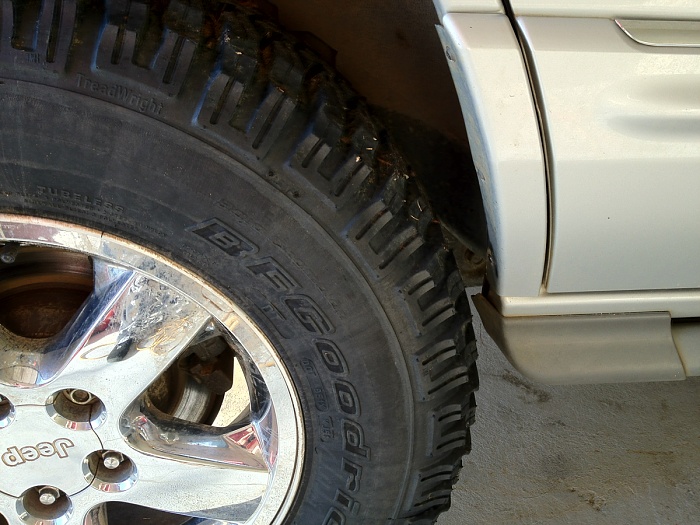 Retreaded tires-image-1078548058.jpg