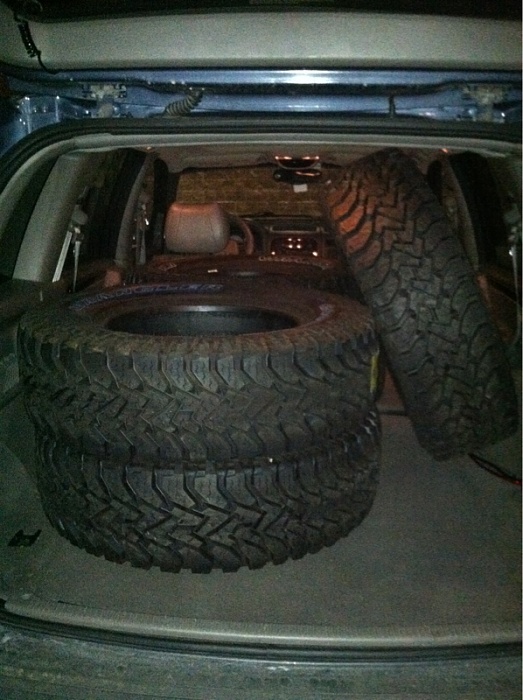 Retreaded tires-image-2946749.jpg