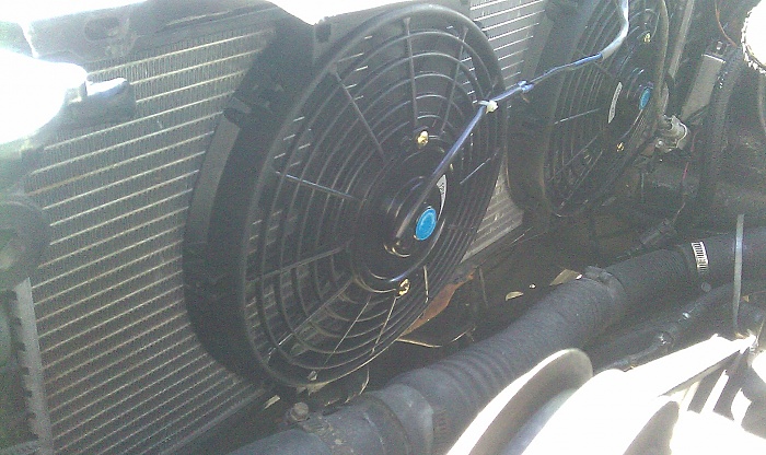 Dual Stock AC Fans in XJ-imag0096.jpg