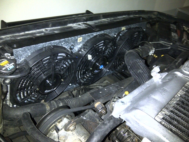 Dual Stock AC Fans in XJ-img-20111224-00052.jpg