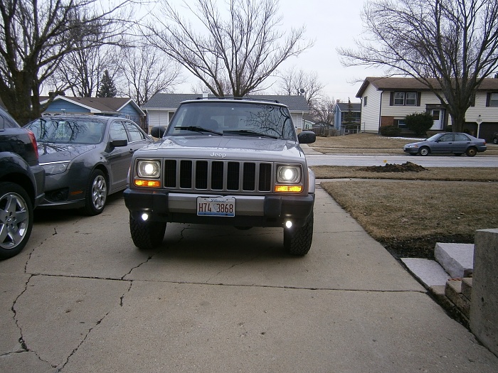 HIDs vs. Halogen-p3050620.jpg