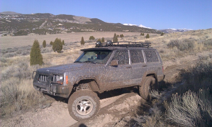 post the favorite picture of your jeep.-forumrunner_20120310_202448.jpg