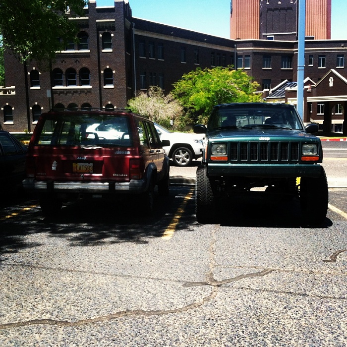 Your XJ Parked Next to a Stock Xj Picture Thread!-image-769937221.jpg