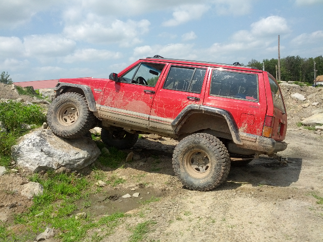 post the favorite picture of your jeep.-forumrunner_20120729_073655.jpg