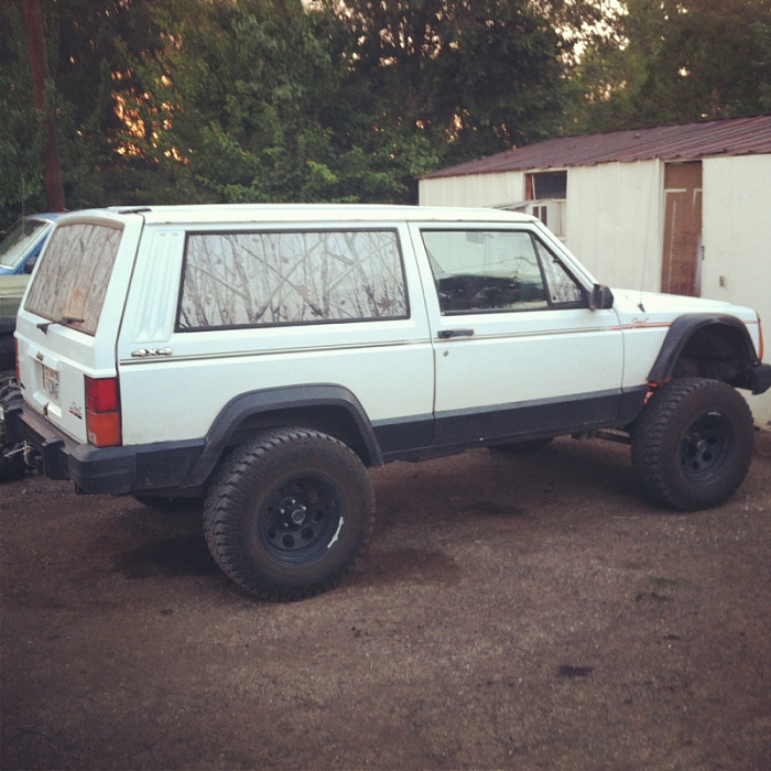 2 door cherokee club-image-3319042254.jpg