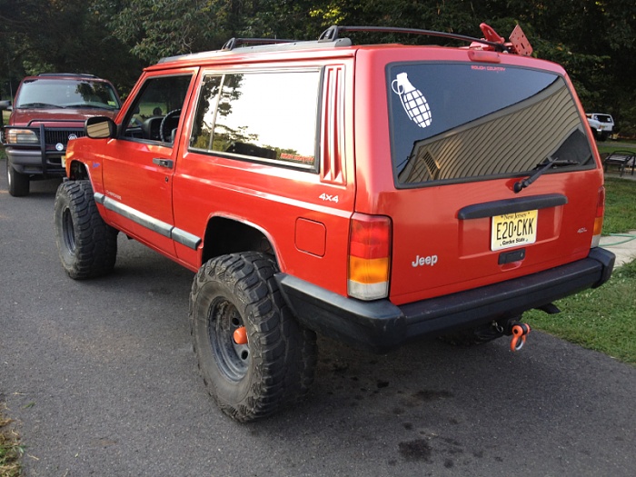 2 door cherokee club-image-2987832175.jpg