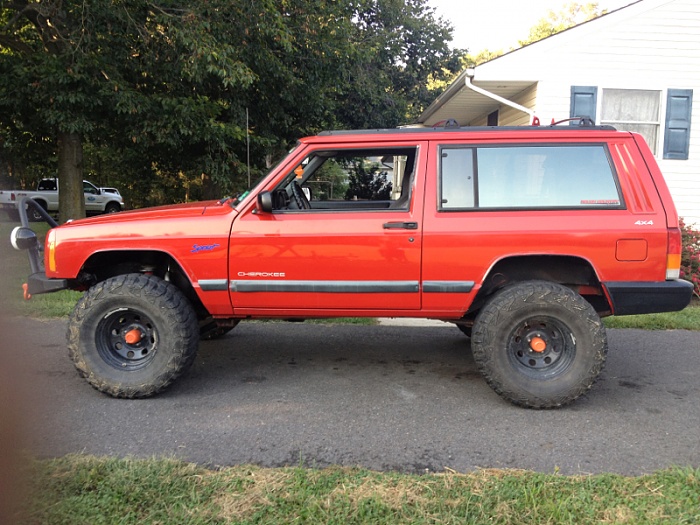 2 door cherokee club-image-3129532922.jpg