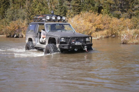 2 door cherokee club-image-1088128086.jpg