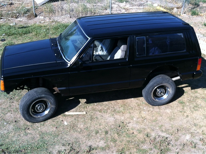 2 door cherokee club-image-3013636708.jpg