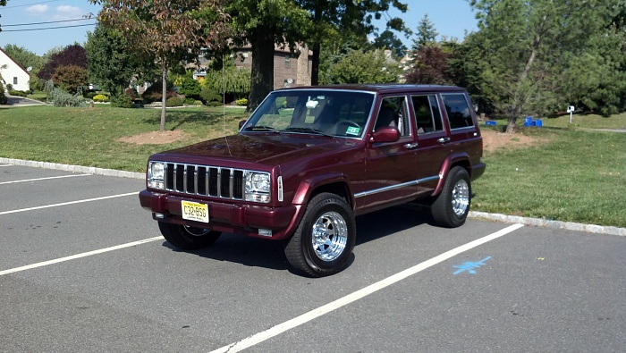 What Wheels do you have on your XJ-2012-09-25_15-16-29_776.jpg