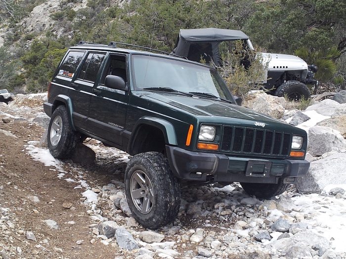 post the favorite picture of your jeep.-forumrunner_20121224_084407.jpg