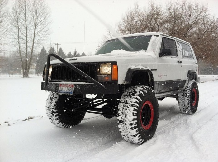 2 door cherokee club-602887_515406585165844_197635268_n.jpg