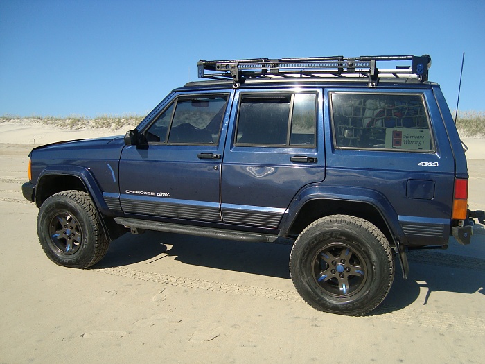 any pics of XJ on 31s?-dsc00705.jpg