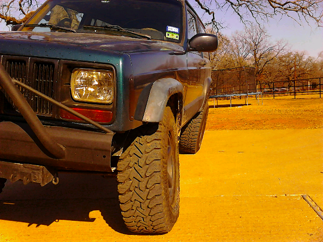 any pics of XJ on 31s?-forumrunner_20130218_071933.jpg