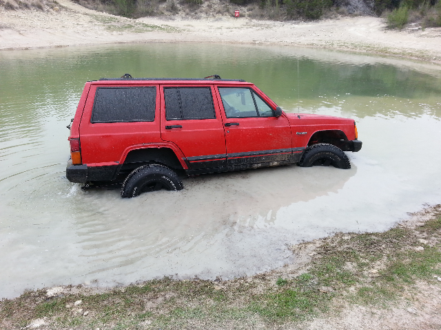 post the favorite picture of your jeep.-forumrunner_20130327_201108.jpg