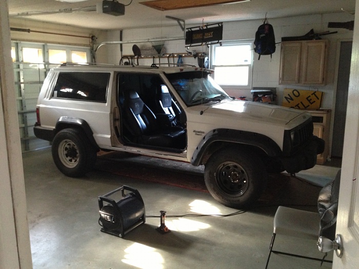 2 door cherokee club-image-4114204201.jpg