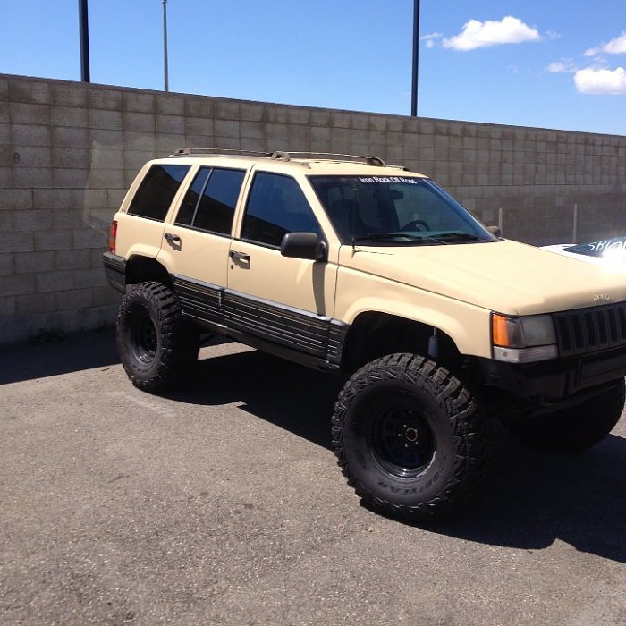 post the favorite picture of your jeep.-zj-paint.jpg