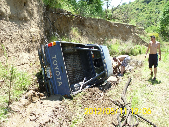 post the favorite picture of your jeep.-camping-trip-glenns-b-day-012.jpg